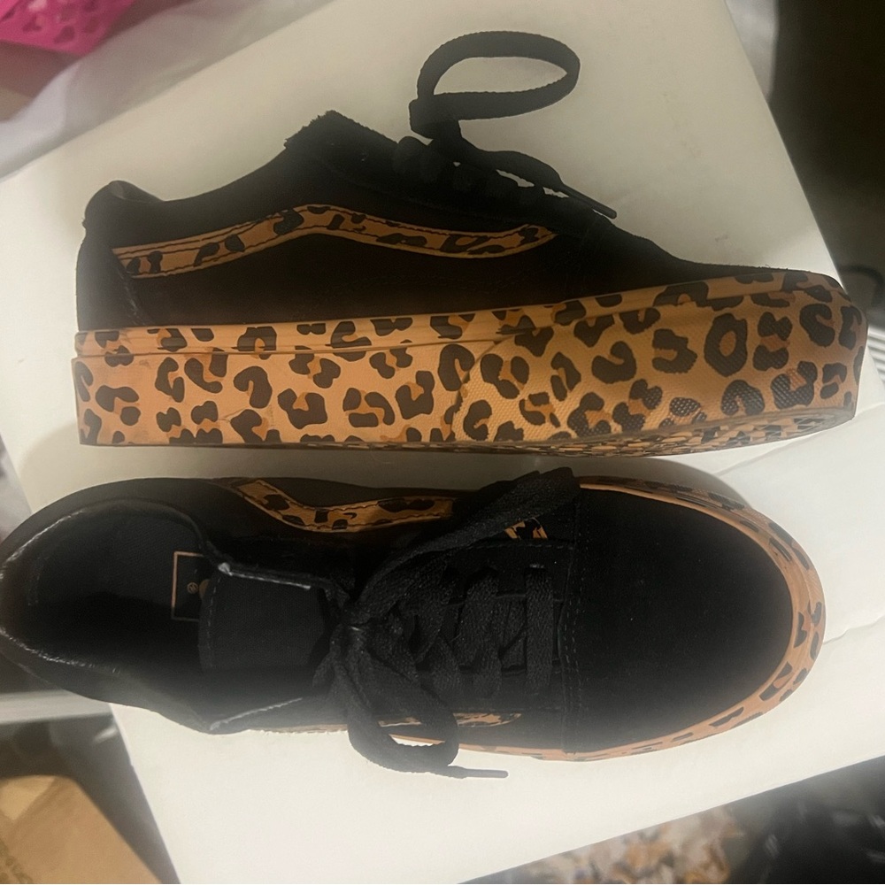 Vans Women's Old Skool Platform Sneakers - Black and Leopard Print - Picture 5 of 7